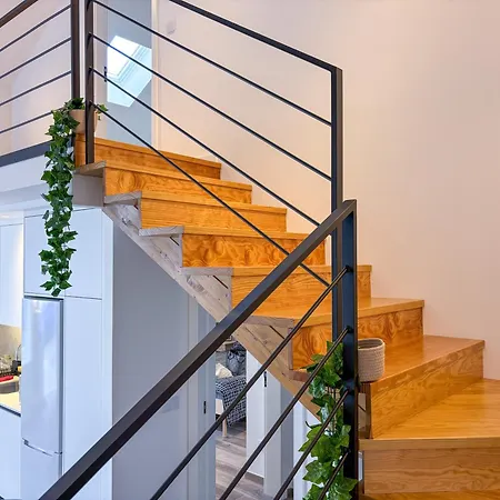 Spacious House, Up 8 People Centrally In Holiday home Cascais